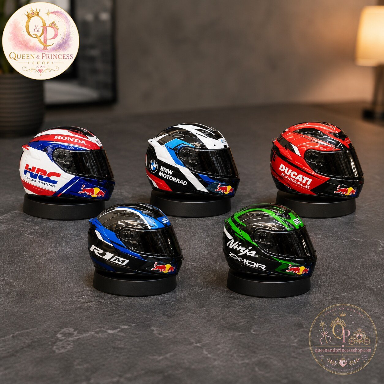 Hot Wheels Red Bull Super Bike Helmets 5-Pack Die-Cast Collection Hot Wheels Red Bull Super Bike Helmets 5-Pack Die-Cast Set – image 2 of 4